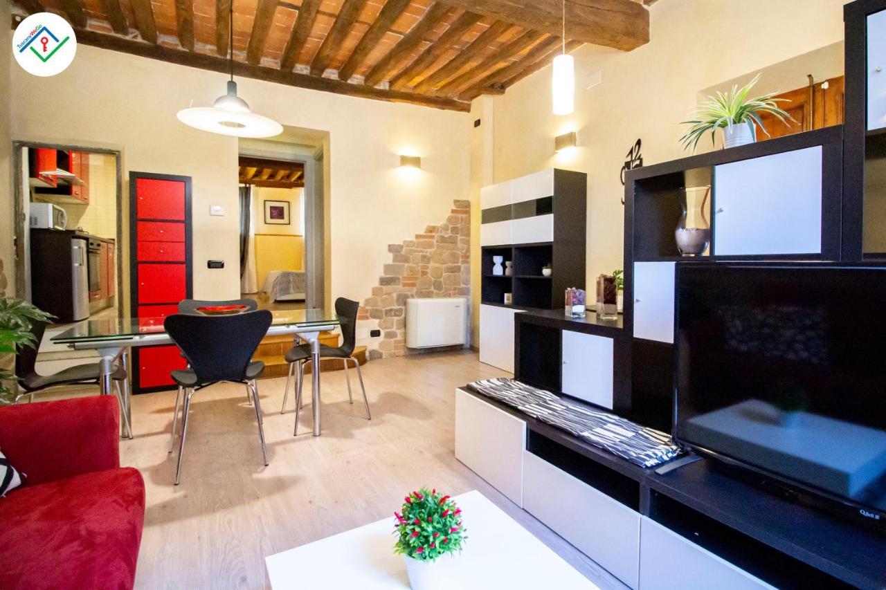 Antica Piazza Apartment By Tuscanywego Лукка Экстерьер фото