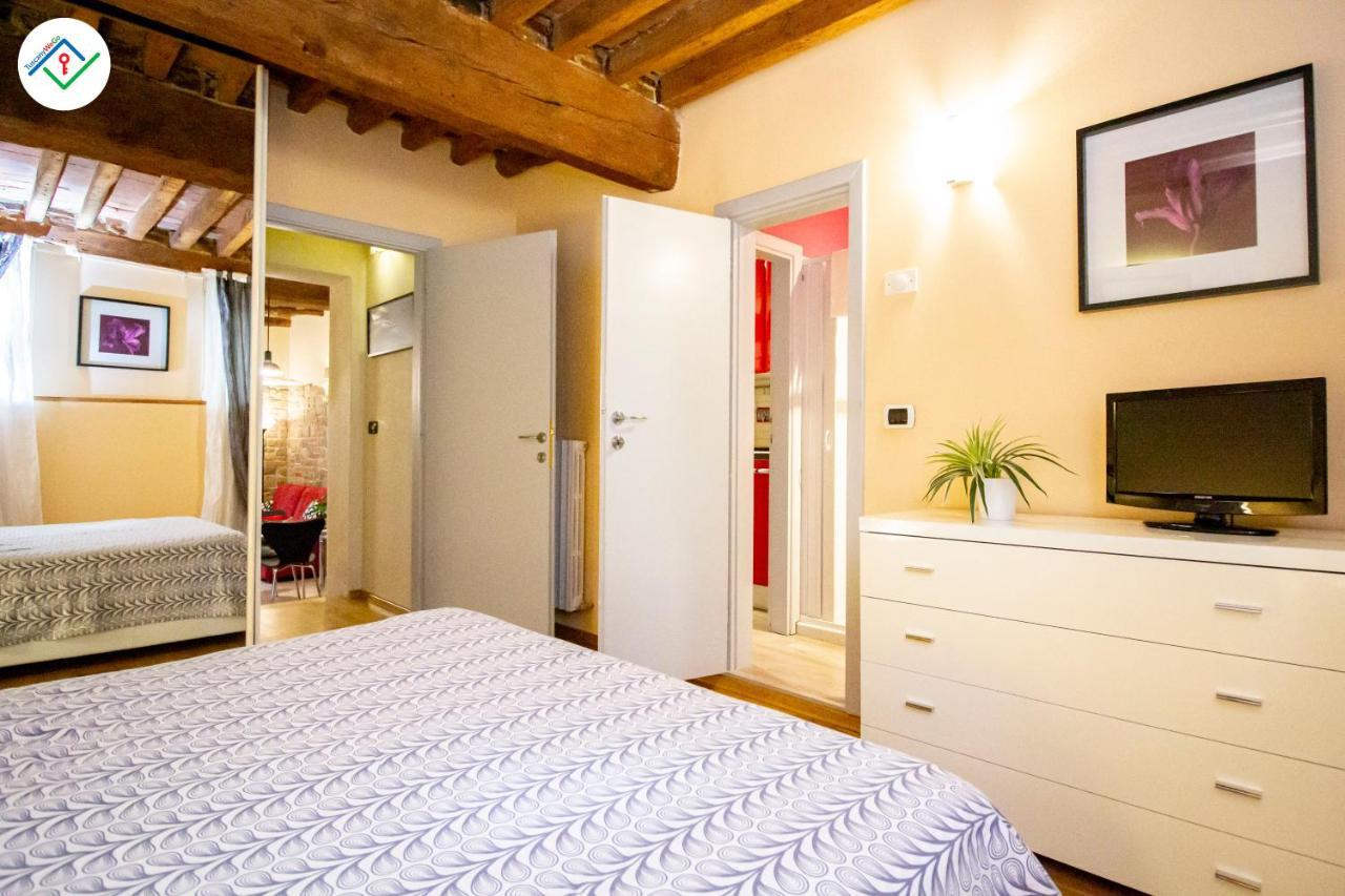 Antica Piazza Apartment By Tuscanywego Лукка Экстерьер фото